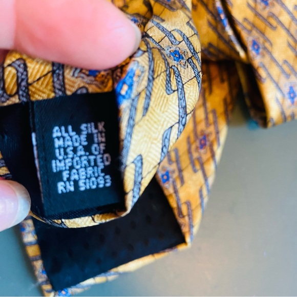 Puritan Stain Resistant Geometric Print Mens Neck Tie Tan Blue 100% Silk USA - Picture 3 of 4
